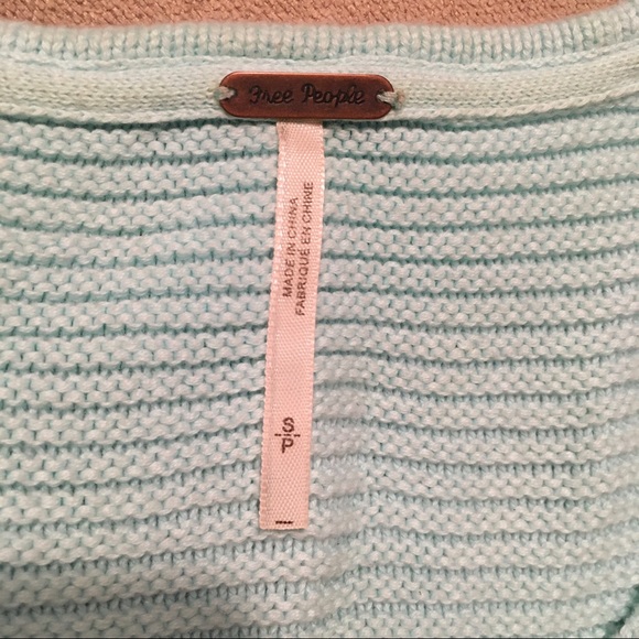 SOLD✔️10/21: Free People La Brea V-Neck Sweater - Picture 8 of 10